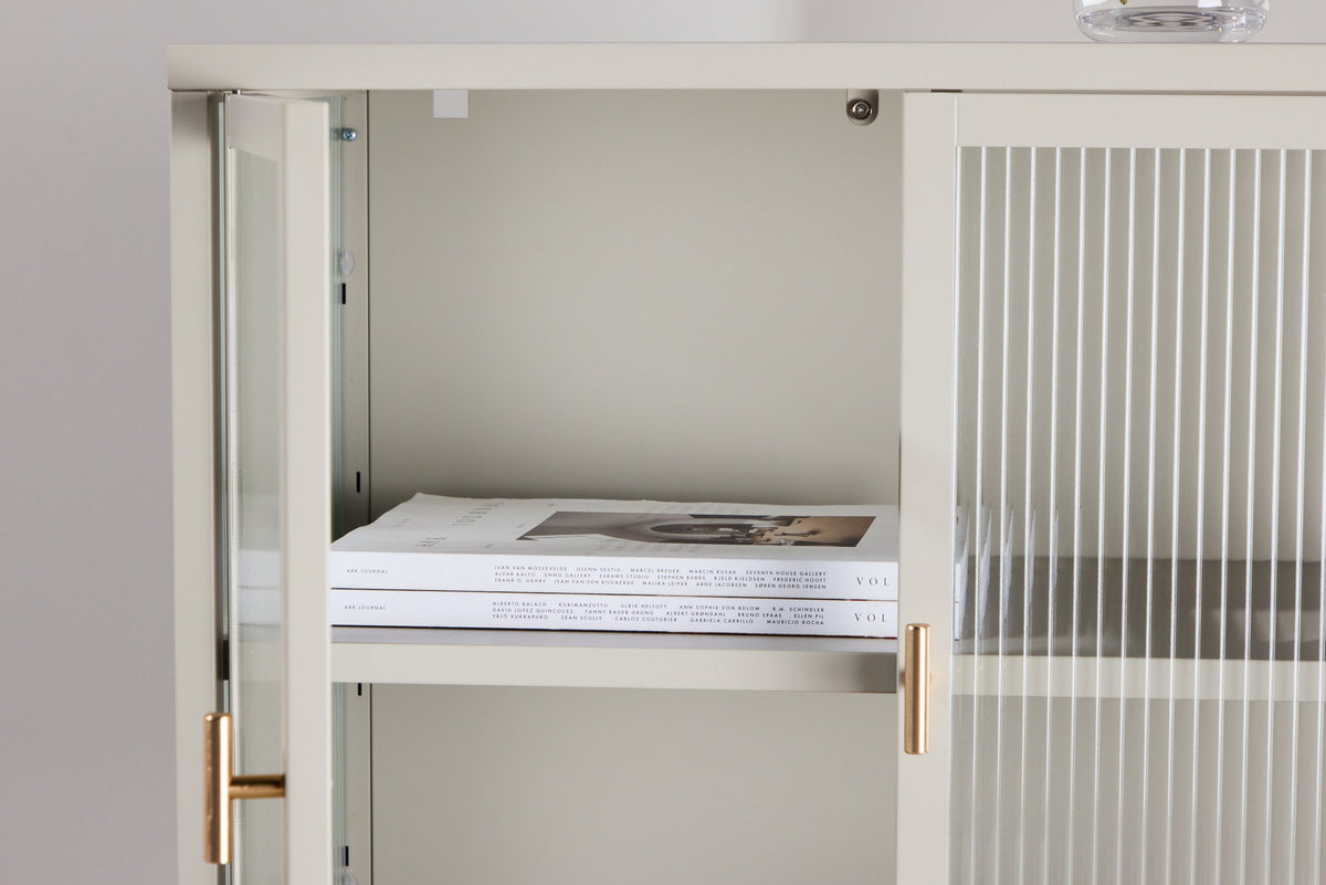 Garis Cabinet in Beige präsentiert im Onlineshop von KAQTU Design AG. Cabinet ist von Venture Home