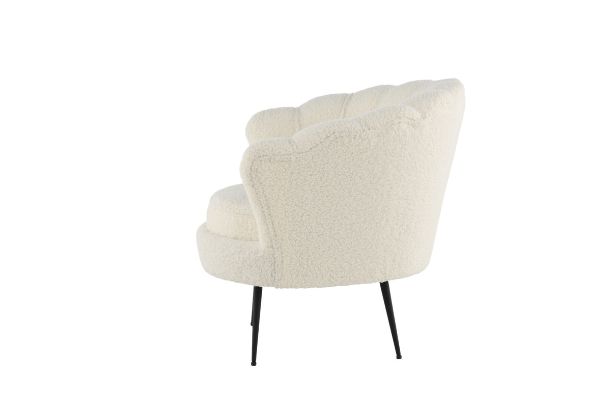 Calais Sessel in Weiss präsentiert im Onlineshop von KAQTU Design AG. Sessel mit Armlehnen ist von Venture Home