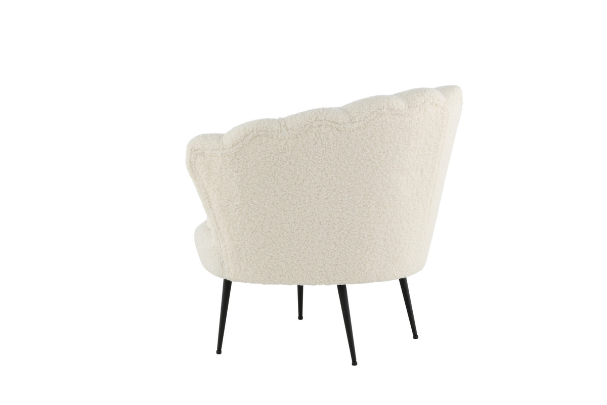 Calais Sessel in Weiss präsentiert im Onlineshop von KAQTU Design AG. Sessel mit Armlehnen ist von Venture Home