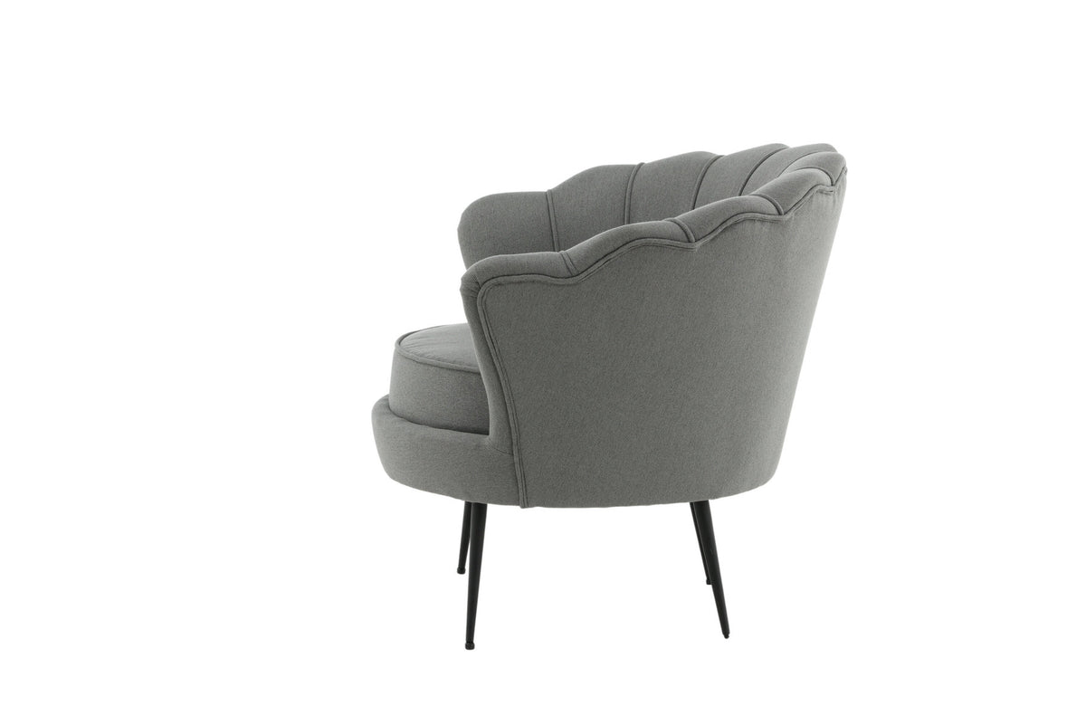 Calais Sessel in Grau präsentiert im Onlineshop von KAQTU Design AG. Sessel mit Armlehnen ist von Venture Home