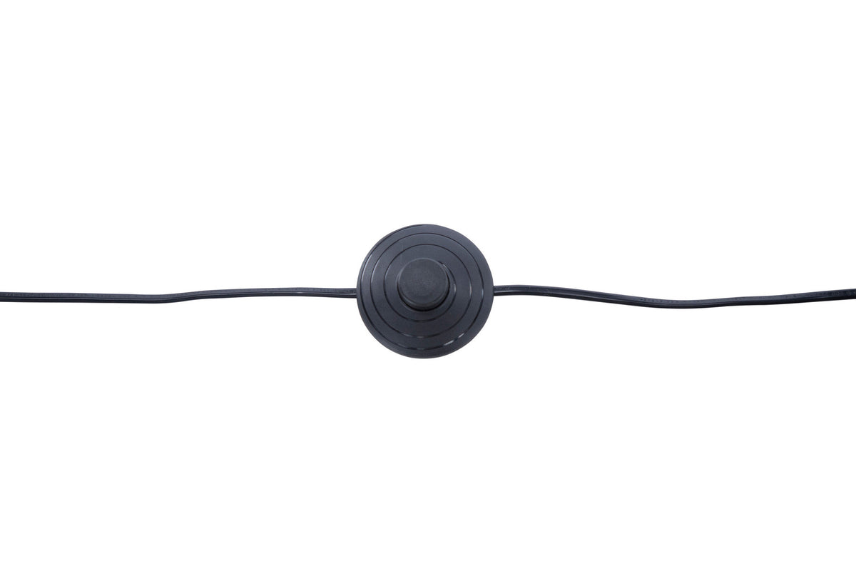 Tiv Stehleuchte in Schwarz präsentiert im Onlineshop von KAQTU Design AG. Stehleuchte ist von Venture Home