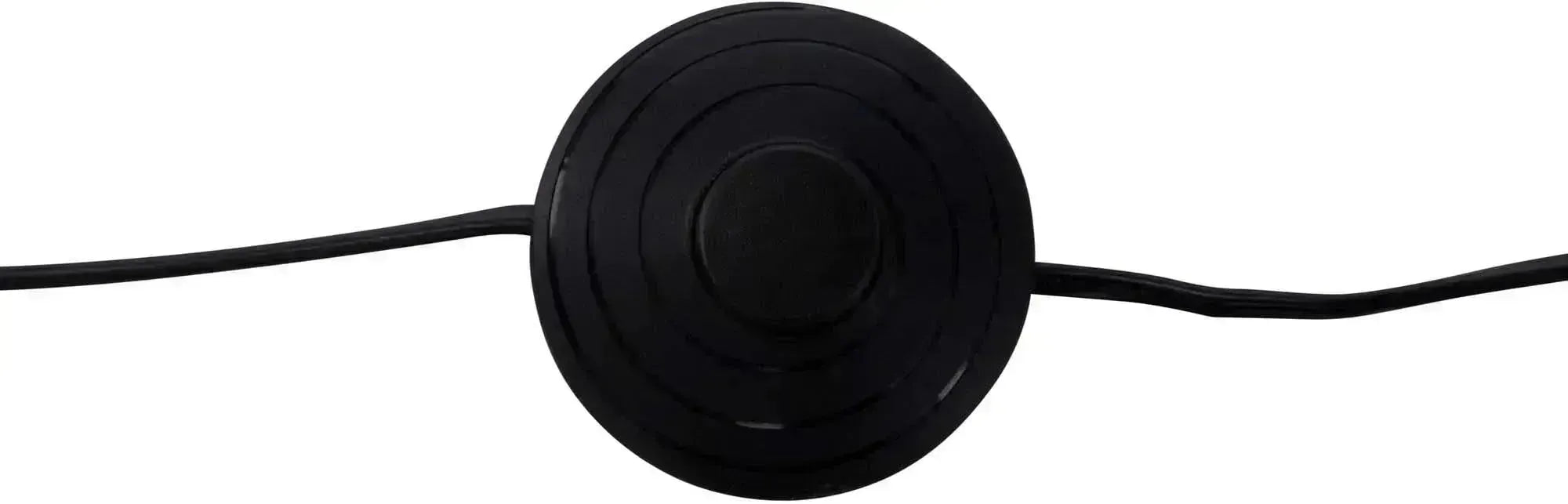 Vifta Stehleuchte in Schwarz präsentiert im Onlineshop von KAQTU Design AG. Stehleuchte ist von Venture Home