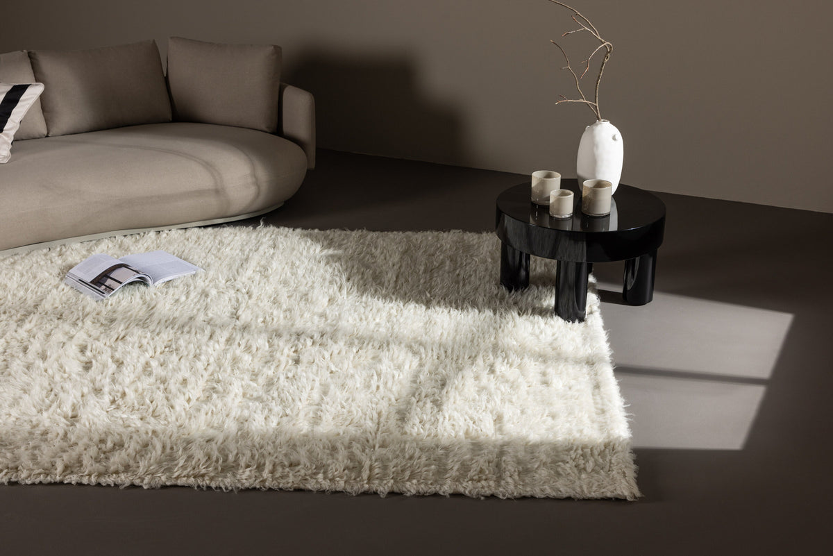 Leiko Teppich in Weiss präsentiert im Onlineshop von KAQTU Design AG. Teppich ist von Venture Home