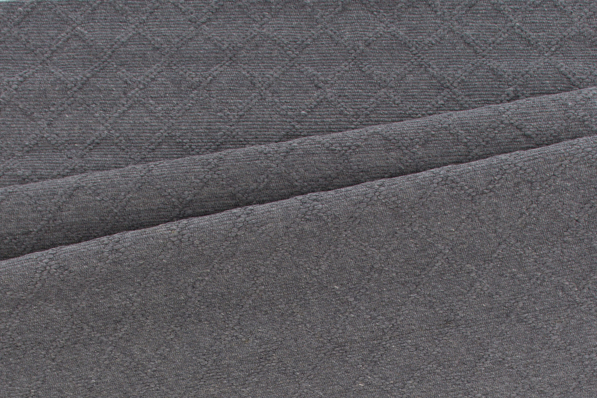 Cloudy Teppich in Grau präsentiert im Onlineshop von KAQTU Design AG. Teppich ist von Venture Home