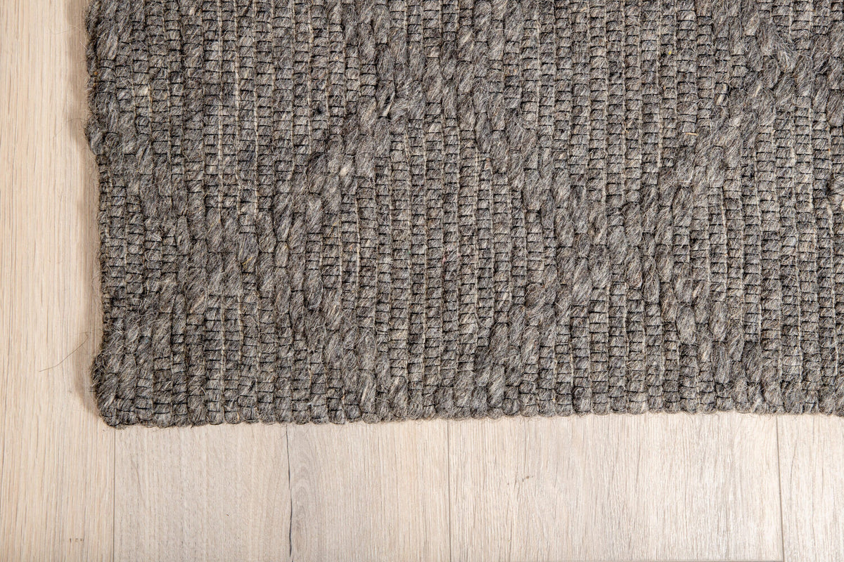 Cloudy Teppich in Grau präsentiert im Onlineshop von KAQTU Design AG. Teppich ist von Venture Home
