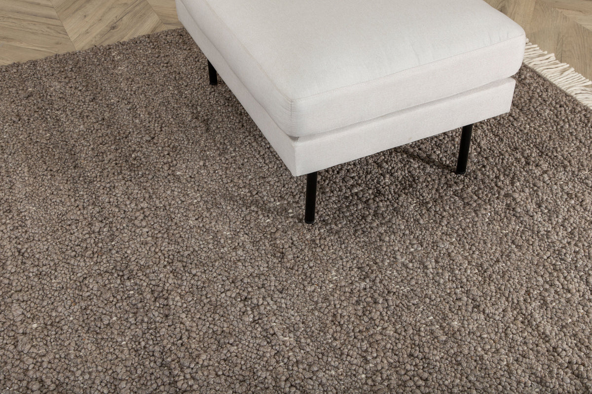 Betina Teppich in Braun präsentiert im Onlineshop von KAQTU Design AG. Teppich ist von Venture Home