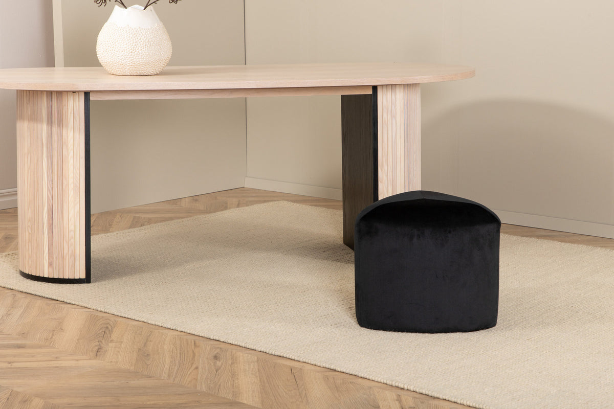 Marta Teppich in Weiss präsentiert im Onlineshop von KAQTU Design AG. Teppich ist von Venture Home