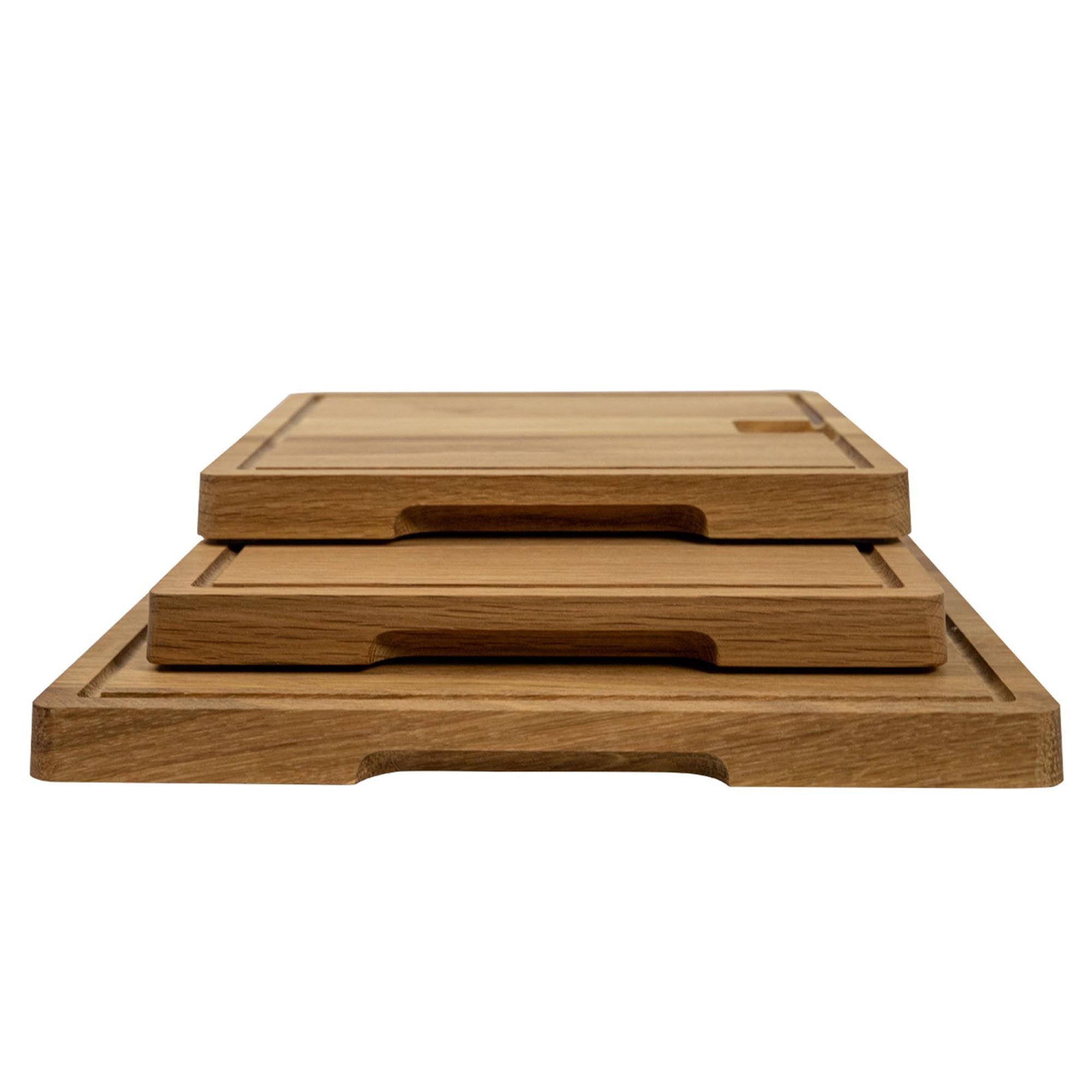 Stilvolles Dining Brett Friends S von Boska, 23x23x2.2cm aus hochwertiger Eiche. Perfekt für Snacks und Käseplatten, langlebig und pflegeleicht.