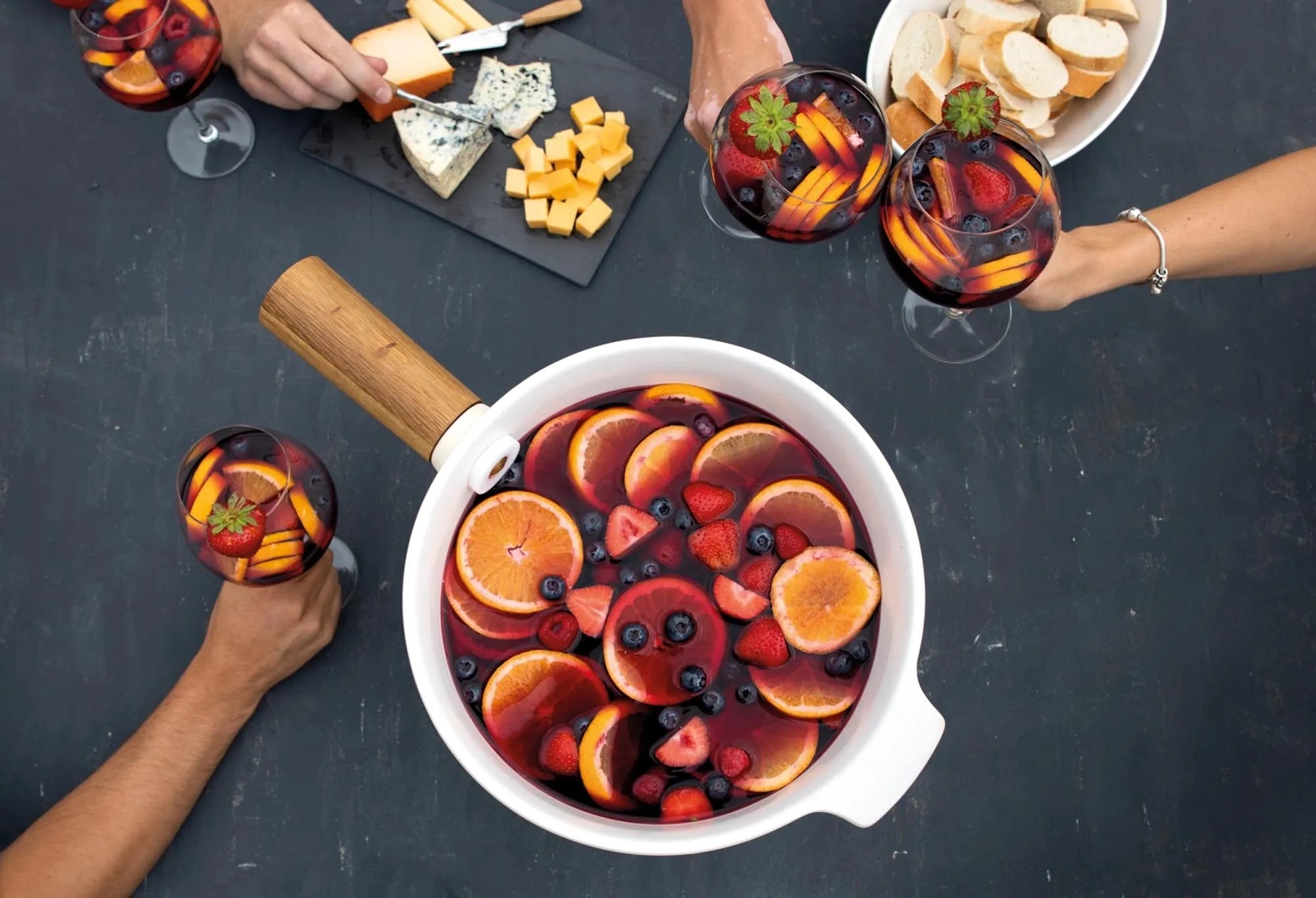 Perfekt für große Fondue-Partys: Boska Mr. Big 6.5L Fondue-Set.