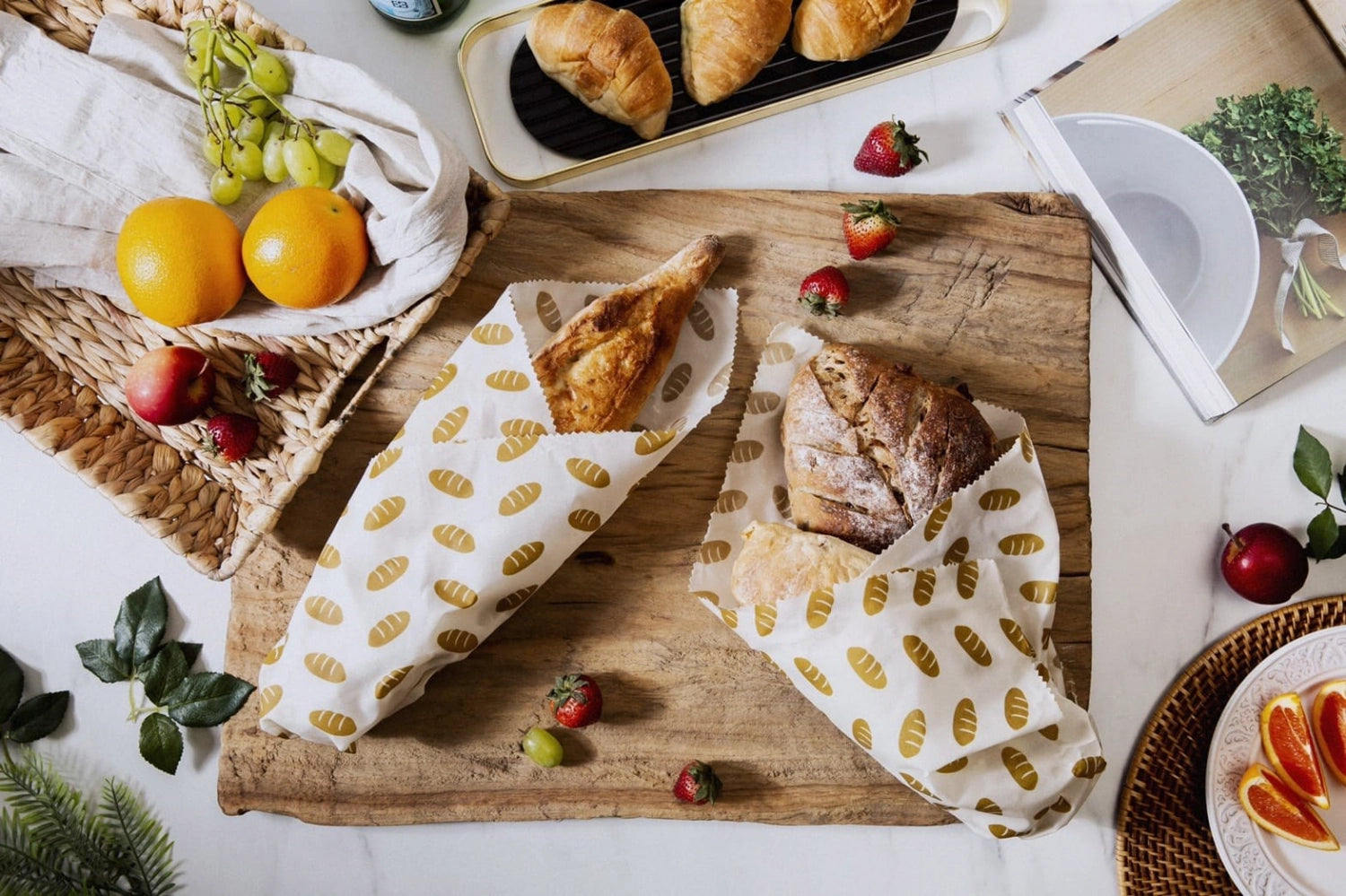 Nachhaltiges Bienenwachstuch 43x58cm von Nuts Innovations, ideal für Brot, wiederverwendbar, umweltfreundlich und praktisch im Alltag.