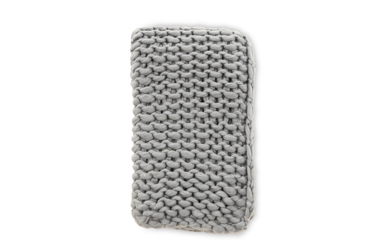 Kate Throw in Hellgrau präsentiert im Onlineshop von KAQTU Design AG. Wolldecke ist von Venture Home