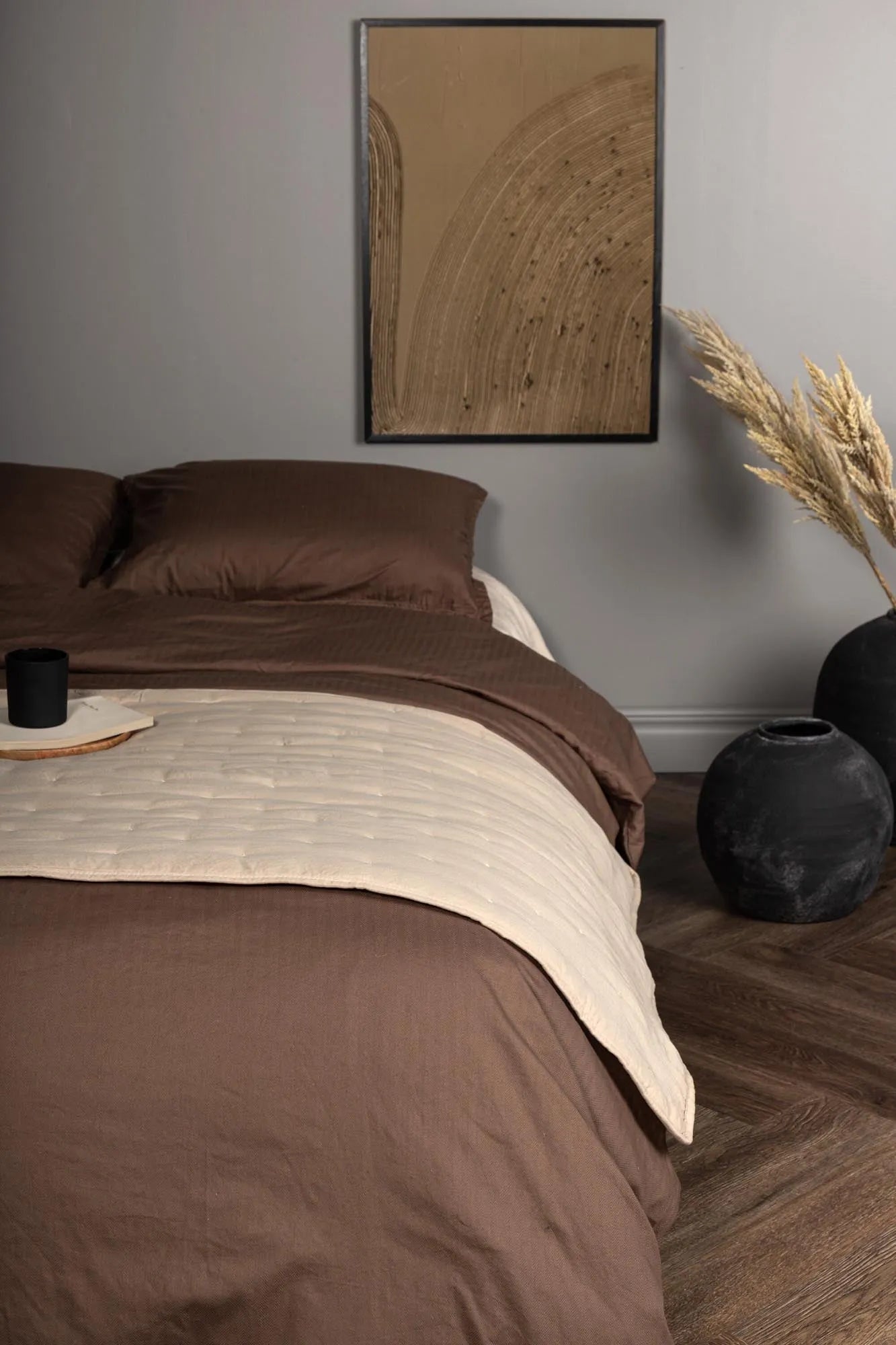 Sally Tagesdecke: Luxuriöse Wärme und modernes Design vereint.