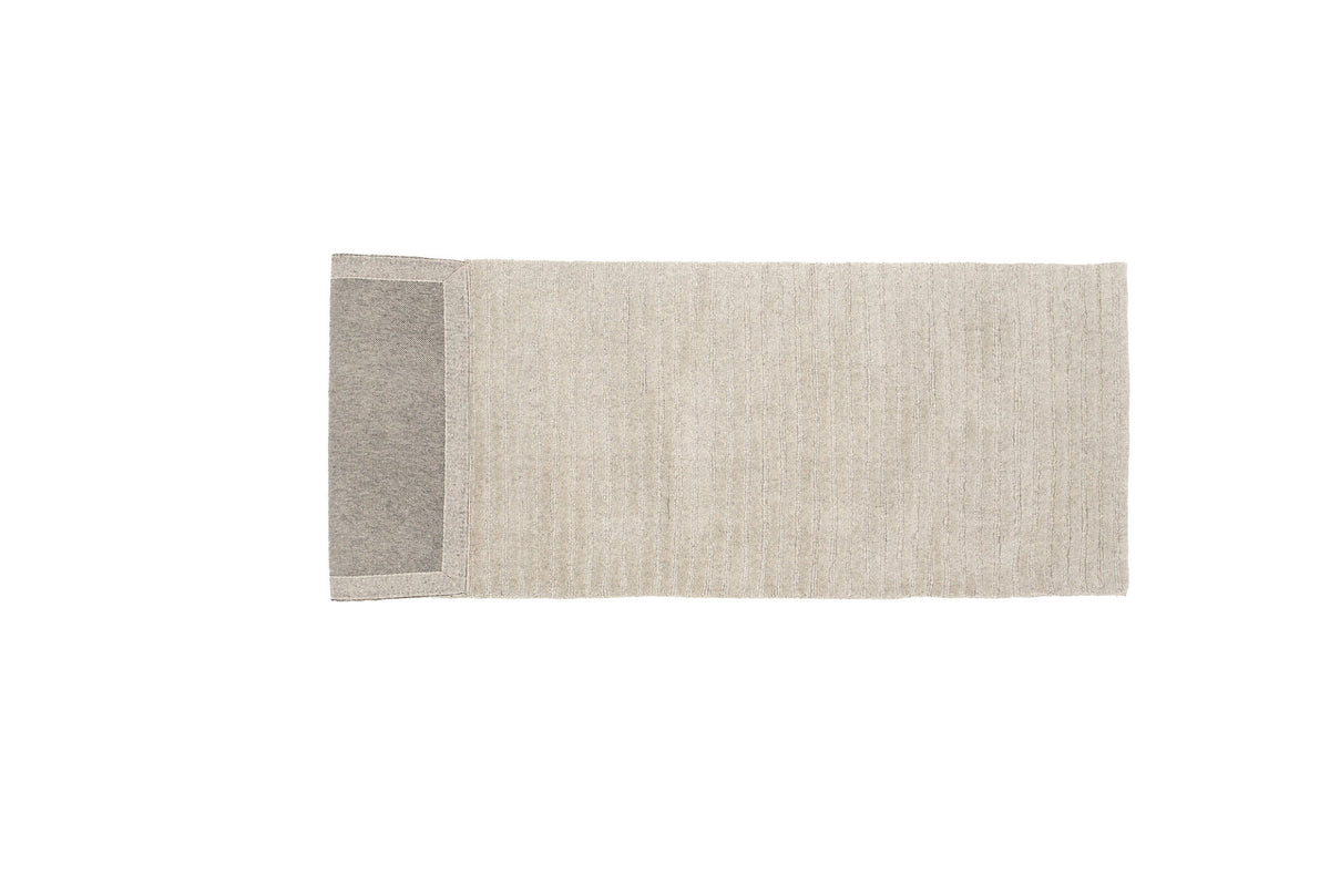 Milton Teppich in Hellgrau präsentiert im Onlineshop von KAQTU Design AG. Teppich ist von Venture Home