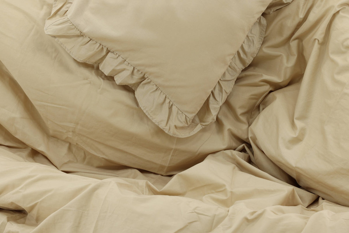 Levi Bettgarnitur in Sand präsentiert im Onlineshop von KAQTU Design AG. Bettwäsche ist von Venture Home