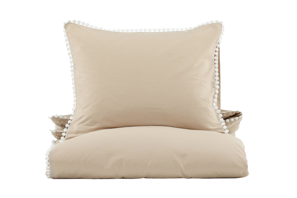 Livia Bettgarnitur in Beige präsentiert im Onlineshop von KAQTU Design AG. Bettwäsche ist von Venture Home