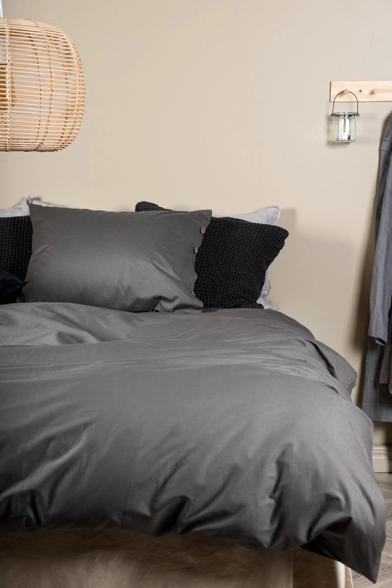 Joar Bettwäsche von Venture Home: Elegante Sandtöne für Ihr Zuhause.