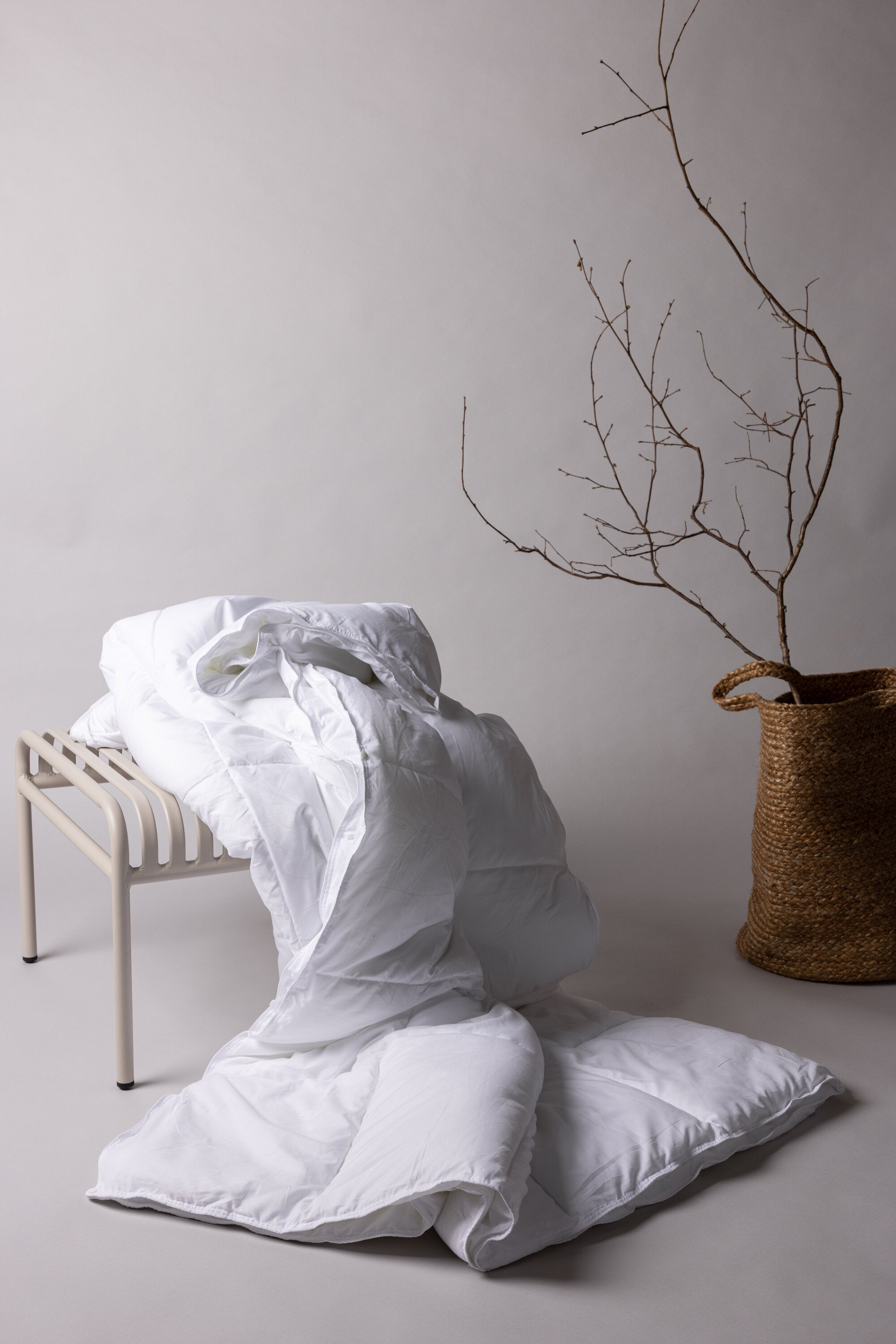 Selma Bettdecke in Weiss präsentiert im Onlineshop von KAQTU Design AG. Bettwäsche ist von Venture Home