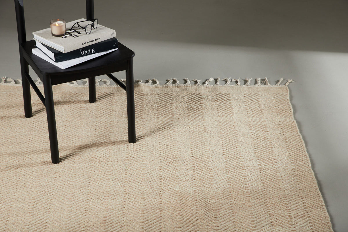 Loke Teppich in Beige präsentiert im Onlineshop von KAQTU Design AG. Teppich ist von Venture Home