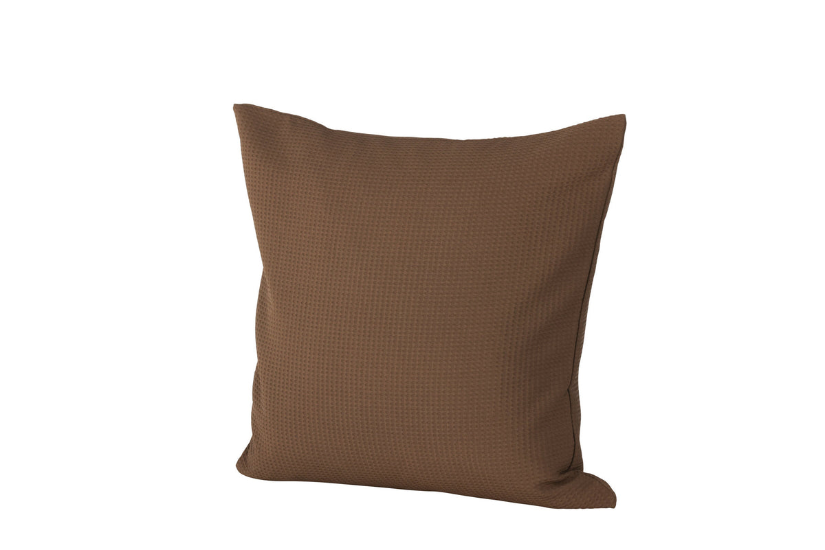Celine Kissenbezug in Dunkelbraun präsentiert im Onlineshop von KAQTU Design AG. Deko Kissenbezug ist von Venture Home