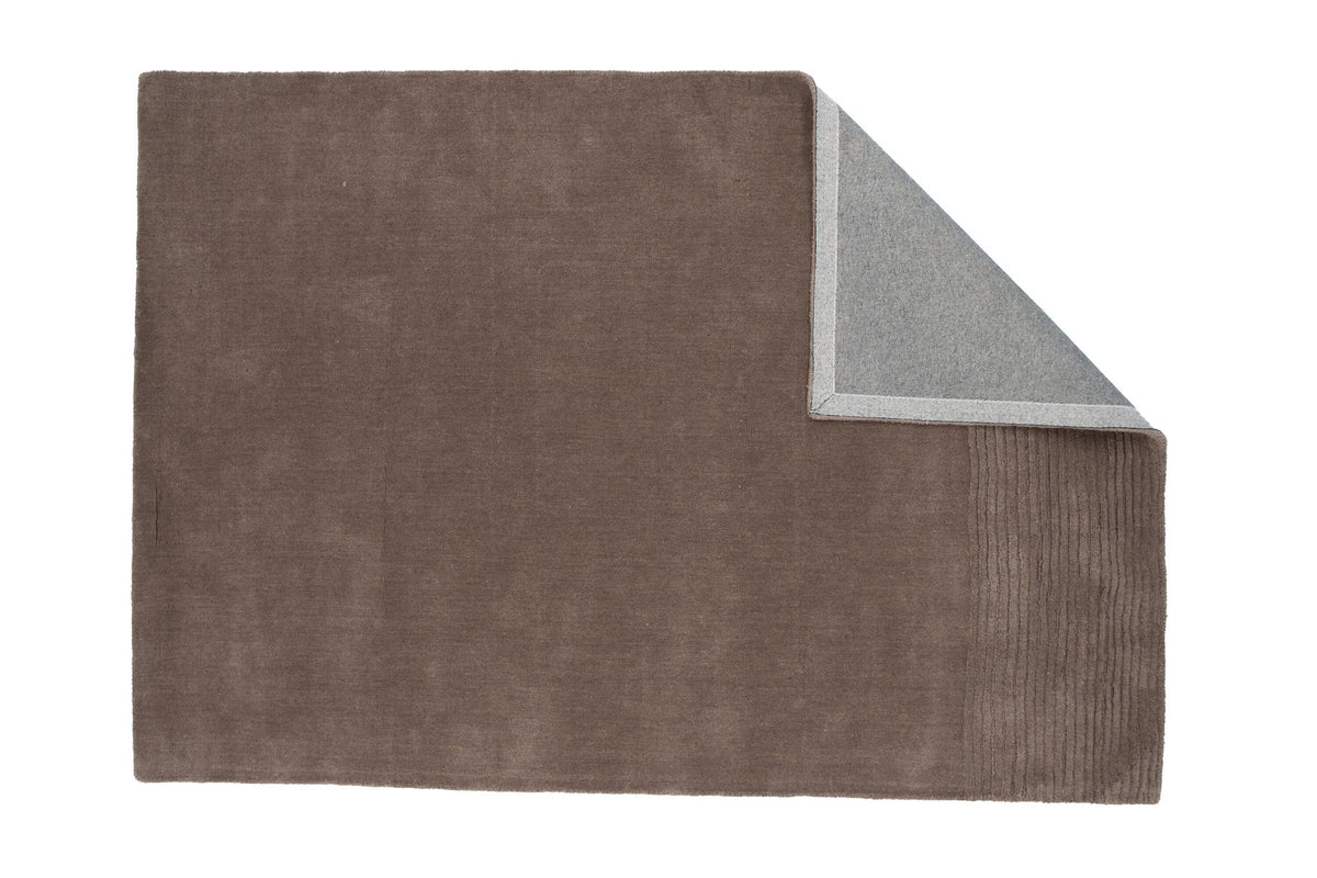 Matteo Teppich in Braun präsentiert im Onlineshop von KAQTU Design AG. Teppich ist von Venture Home