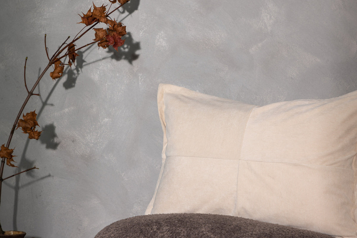 Lykke Kissenbezug in Beige präsentiert im Onlineshop von KAQTU Design AG. Deko Kissenbezug ist von Venture Home