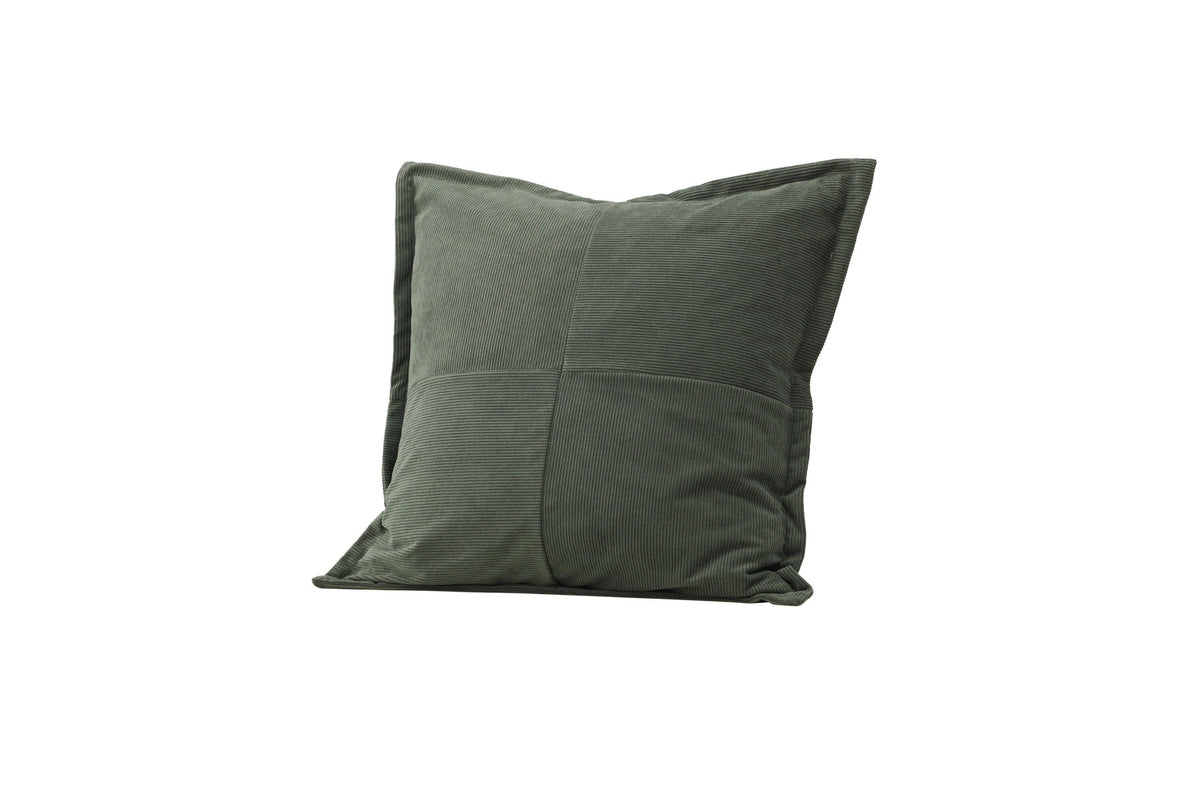 Lykke Kissenbezug in Dunkelgrün präsentiert im Onlineshop von KAQTU Design AG. Deko Kissenbezug ist von Venture Home