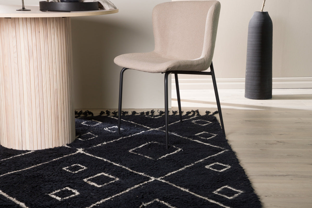 David Teppich in Schwarz präsentiert im Onlineshop von KAQTU Design AG. Teppich ist von Venture Home