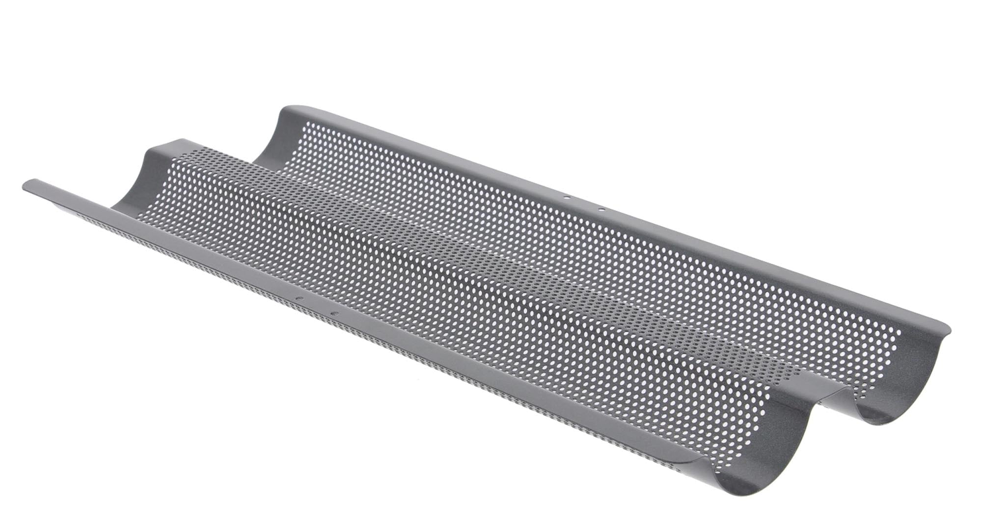 Perfektes Baguette-Backblech von de Buyer, 37x16,2 cm, gelocht.