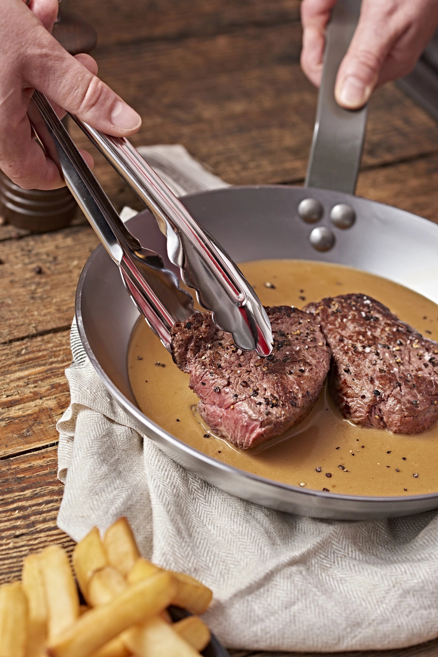 Mineral B element iron pan Ø 26cm, induction