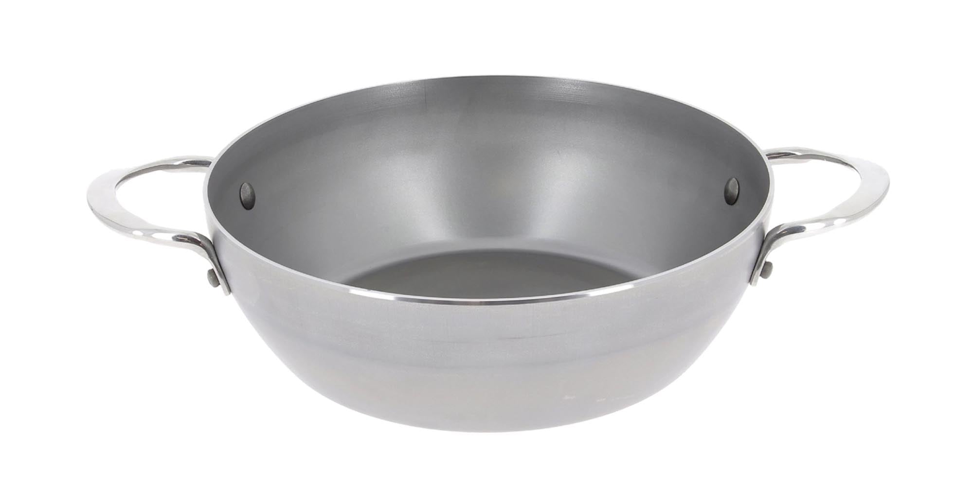 Robuster 24cm Bauerntopf aus Stahl, ideal für Induktion. Perfekt für Eintöpfe, mit natürlicher Antihaftbeschichtung.