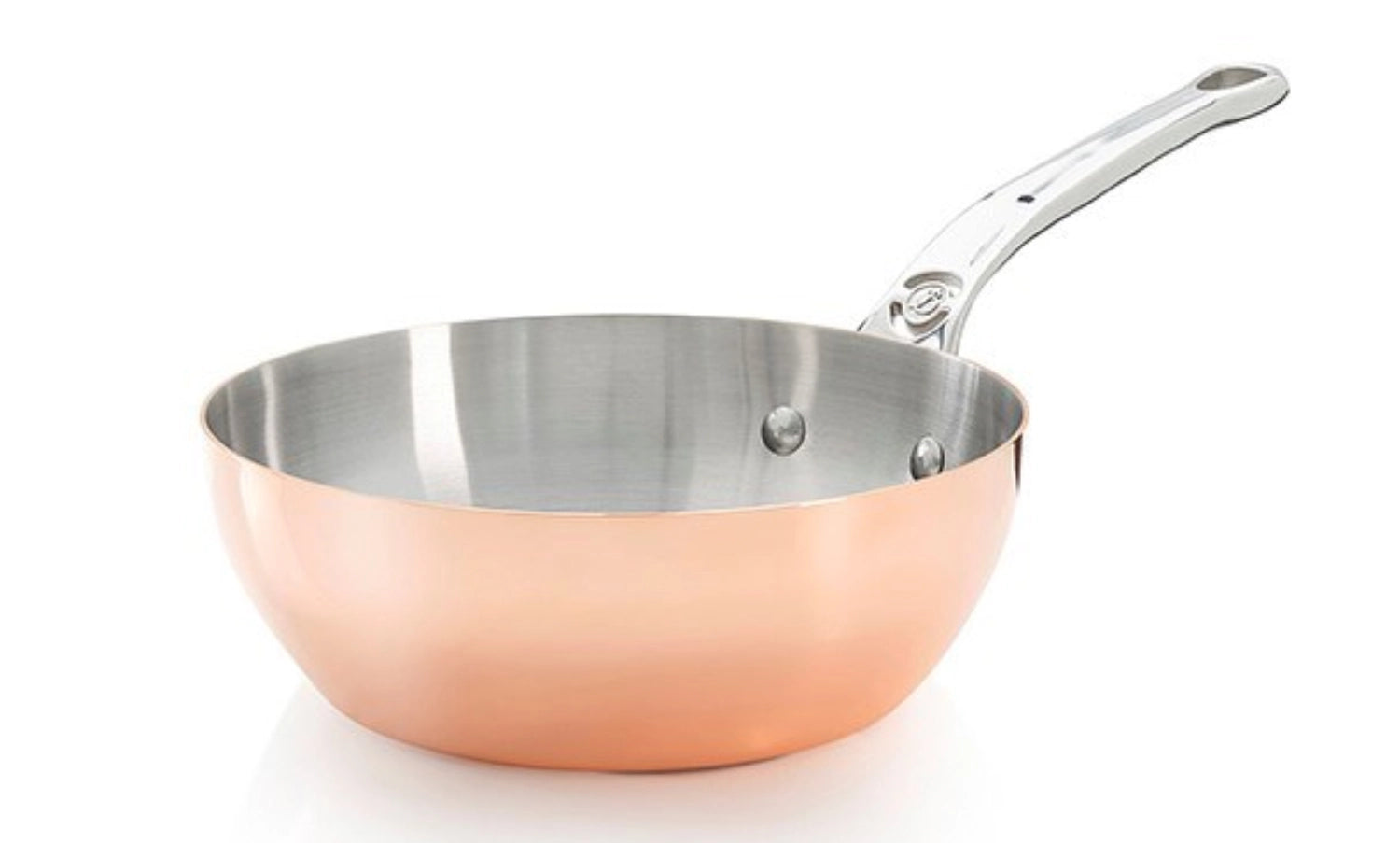 Exquisite Kupfer-Edelstahl Sauteuse Ø20cm, ideal für Induktion. Perfekte Wärmeverteilung, edles Design, vielseitig und langlebig.