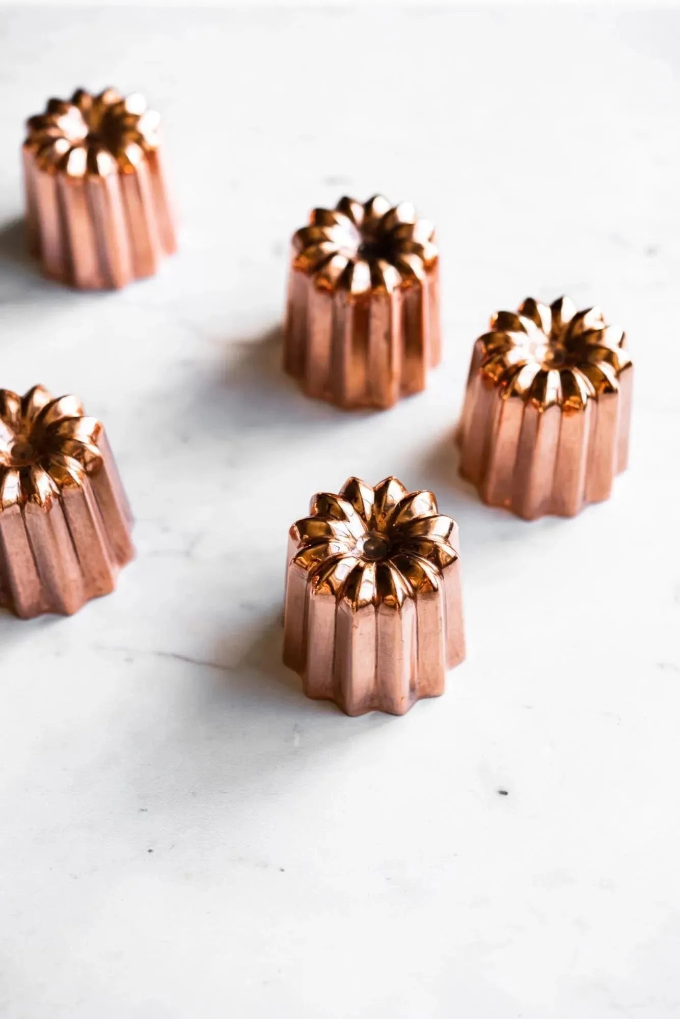 Exquisite Cannelés-Form aus Kupfer, Ø 4,5 cm, von de Buyer.