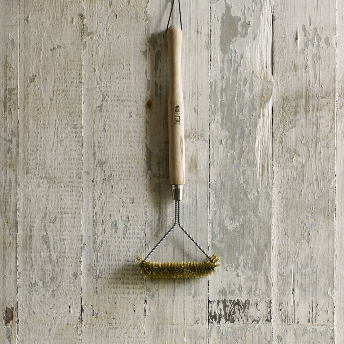 Ofenbürste in Silber präsentiert im Onlineshop von KAQTU Design AG. Grillzubehör ist von Delivita