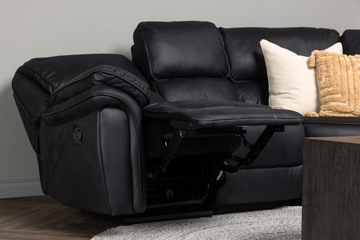Saranda Liegesofa in Schwarz präsentiert im Onlineshop von KAQTU Design AG. Ecksofa ist von Venture Home