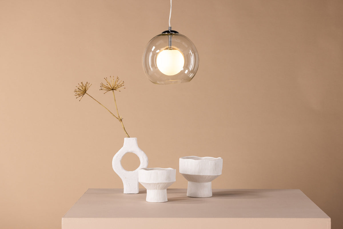 Roche Pendelleuchte in Grau präsentiert im Onlineshop von KAQTU Design AG. Pendelleuchte ist von Venture Home