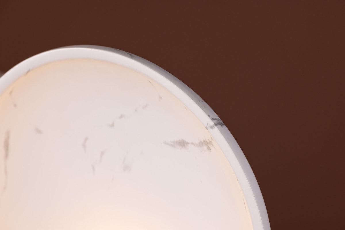 Angers Lampe in Weiss präsentiert im Onlineshop von KAQTU Design AG. Tischleuchte ist von Venture Home