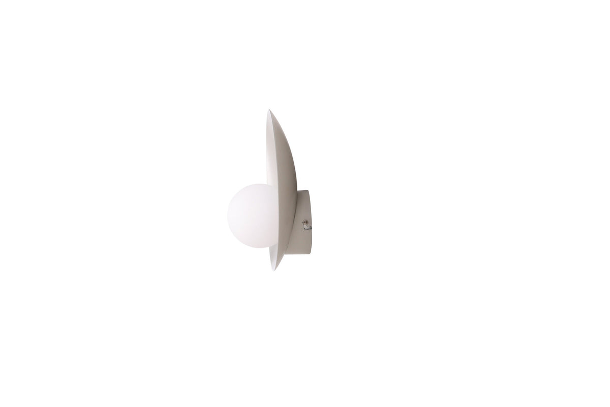 Le Havre Wandleuchte in Hellgrau präsentiert im Onlineshop von KAQTU Design AG. Wandleuchte ist von Venture Home