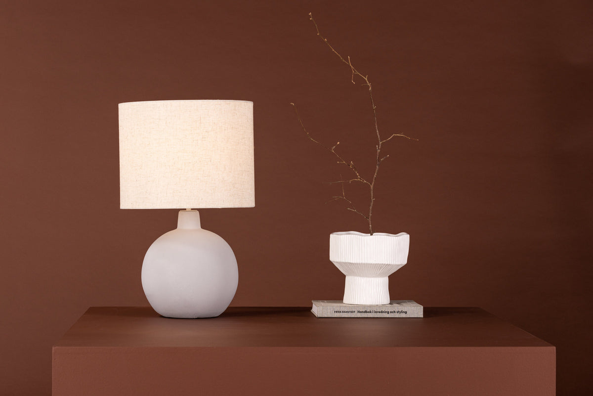Torcello Tischleuchte in Grau präsentiert im Onlineshop von KAQTU Design AG. Tischleuchte ist von Venture Home