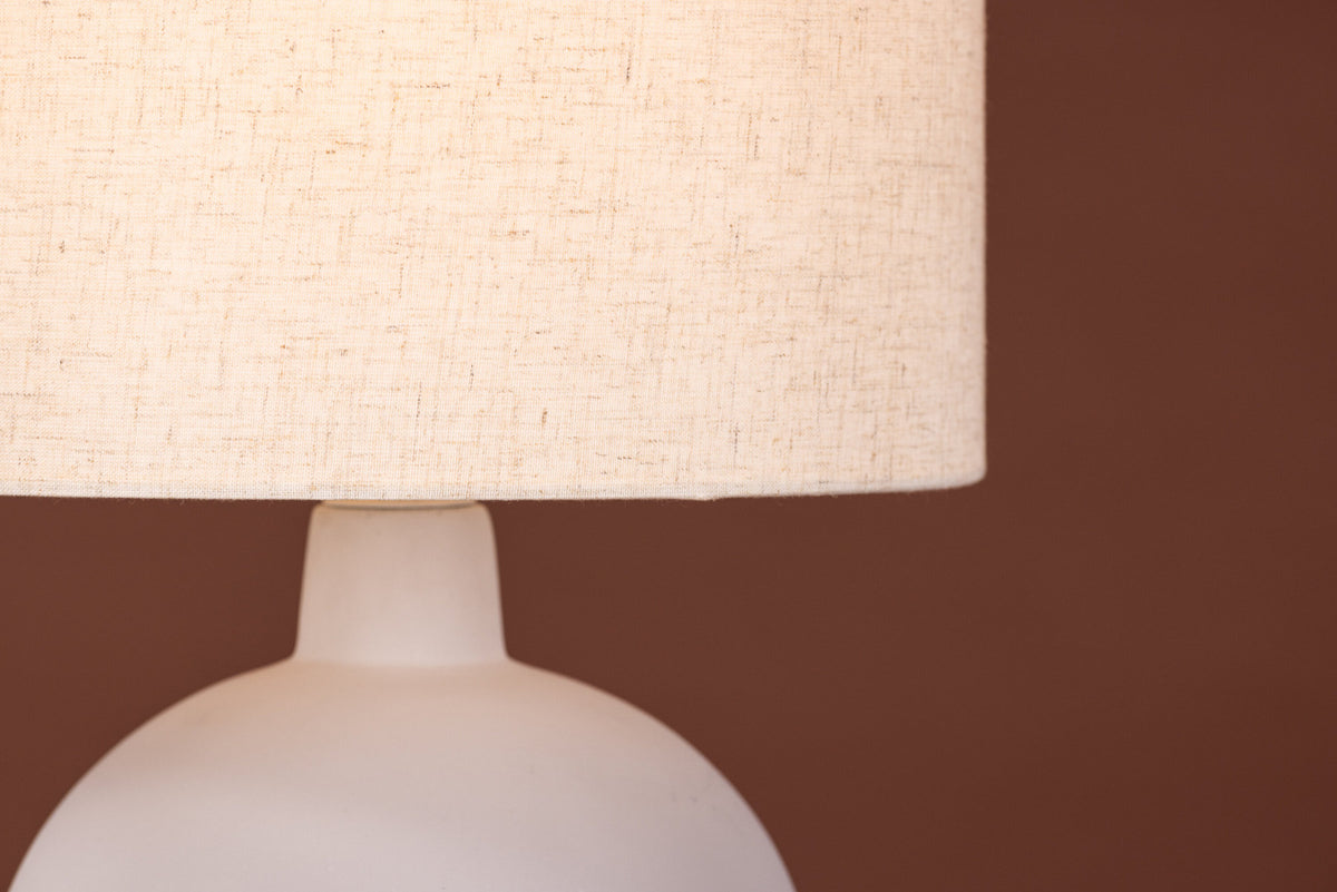 Torcello Tischleuchte in Grau präsentiert im Onlineshop von KAQTU Design AG. Tischleuchte ist von Venture Home