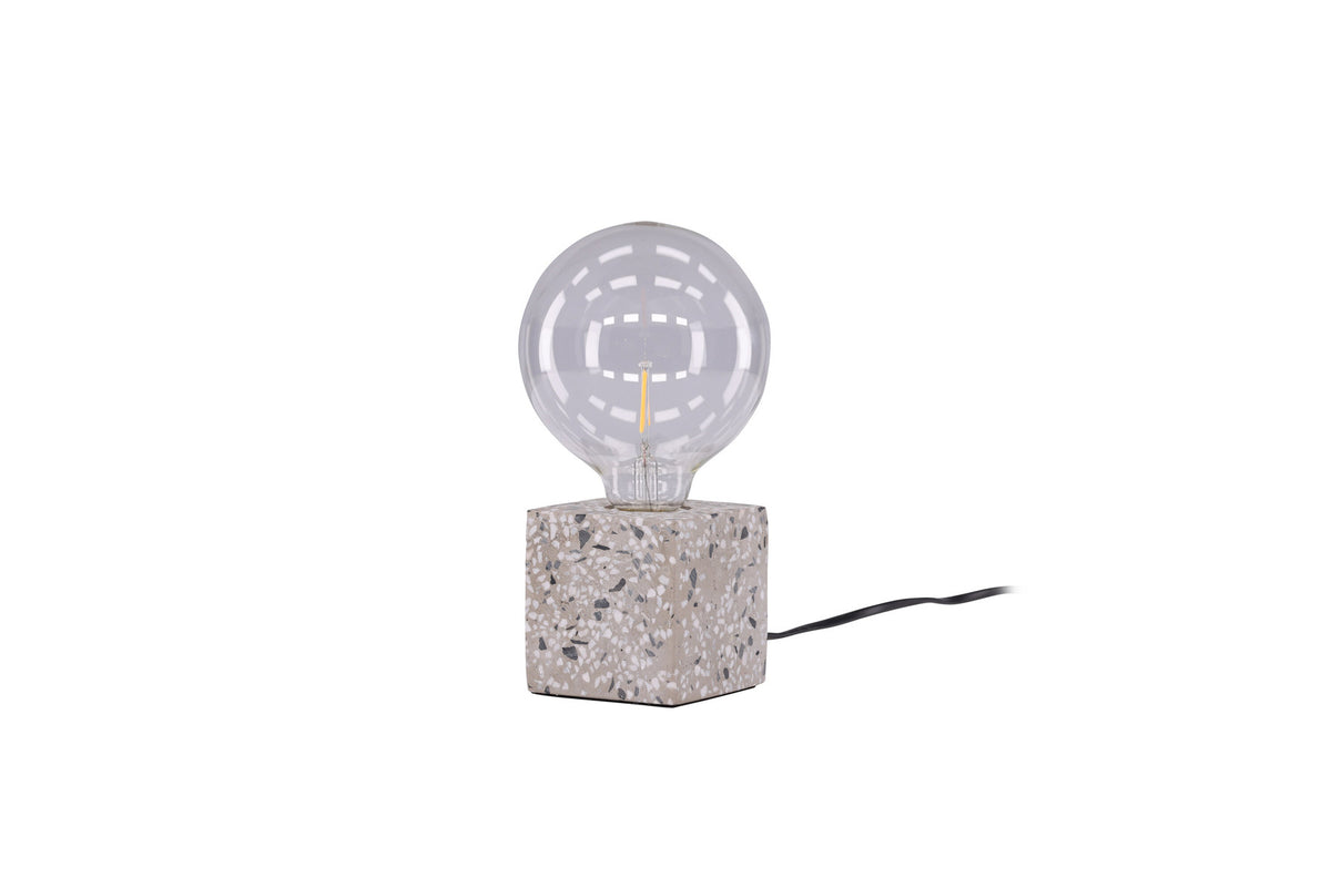 Rilche Tischleuchte in Weiss präsentiert im Onlineshop von KAQTU Design AG. Tischleuchte ist von Venture Home