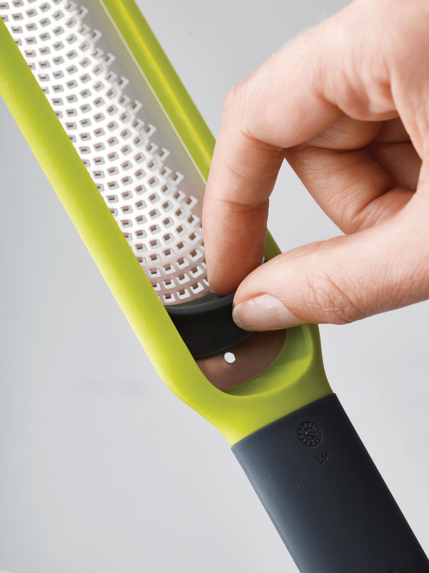 HandiZest Zester Reibe mit Reiniger, grün, 27.8x5x2 cm