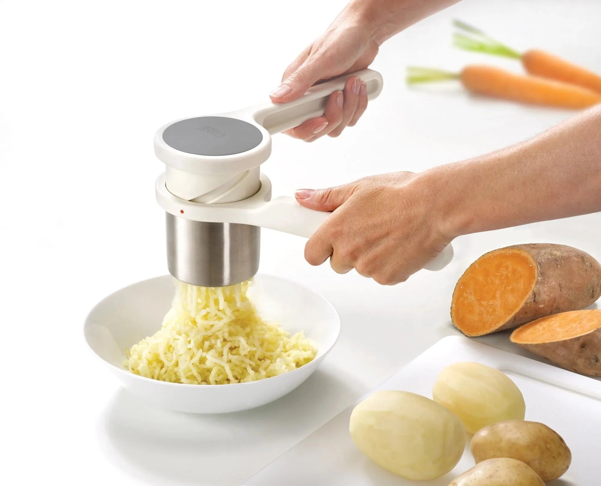 Robuste Helix Kartoffelpresse für leichtes Pürieren von Joseph Joseph.