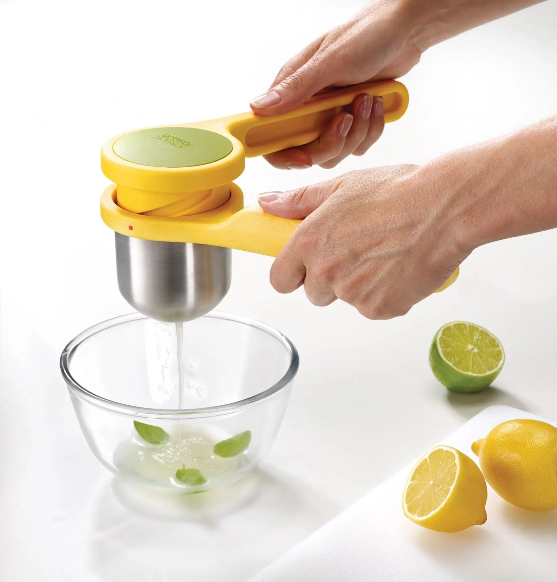 Helix Zitronenpresse: Ergonomisch, kompakt und leicht zu reinigen.