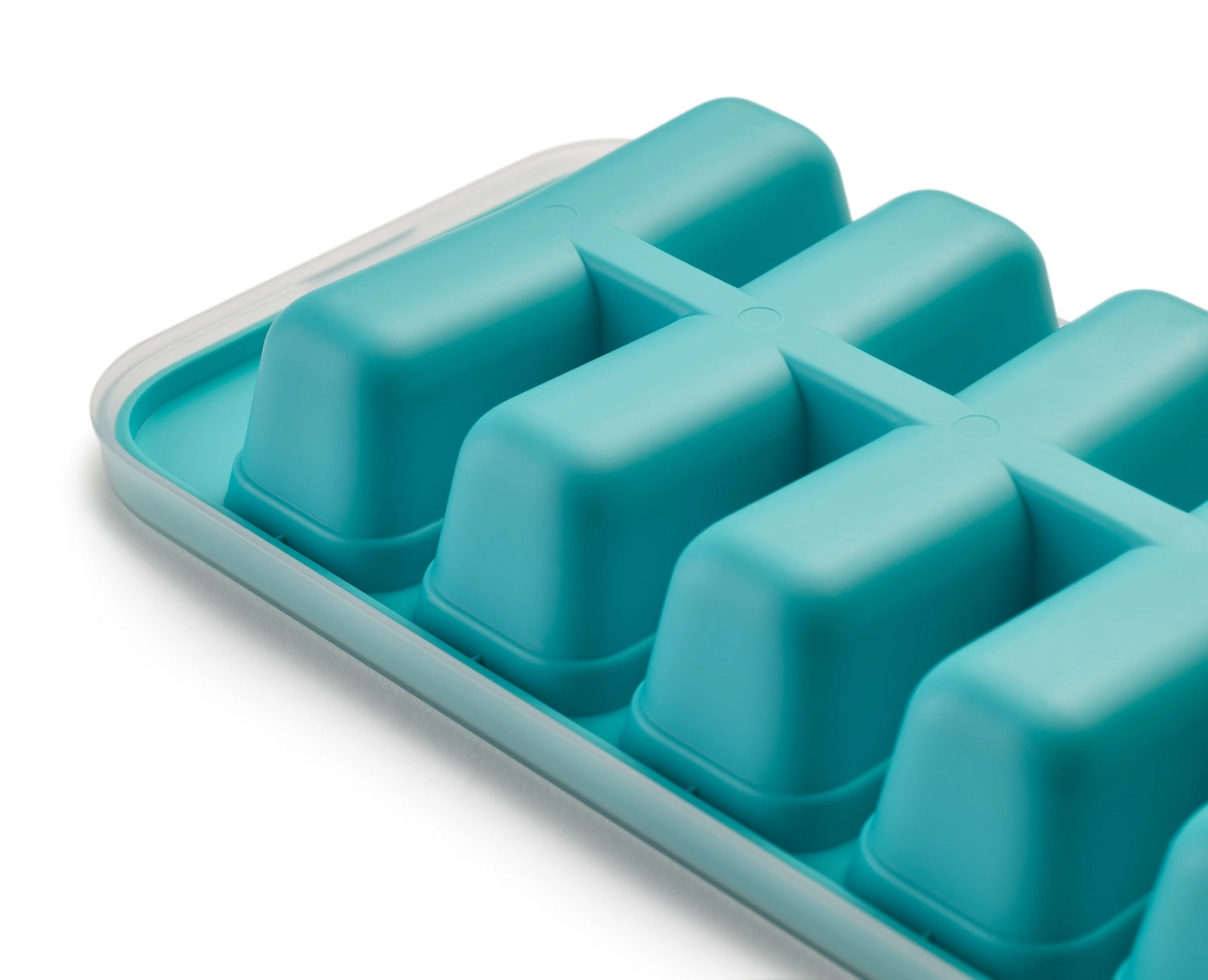 2er Set Eiswürfelformen von Joseph Joseph mit innovativem Easy-fill-Design für müheloses Befüllen und tropffreies Einfrieren.