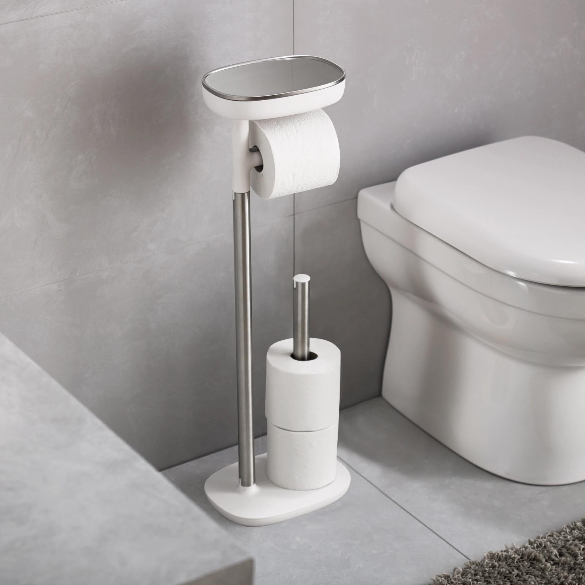 Moderner Toilettenpapier-Ständer von Joseph Joseph: platzsparend, stabil, aus ABS, Silikon & Edelstahl. Perfekt für jedes Bad.