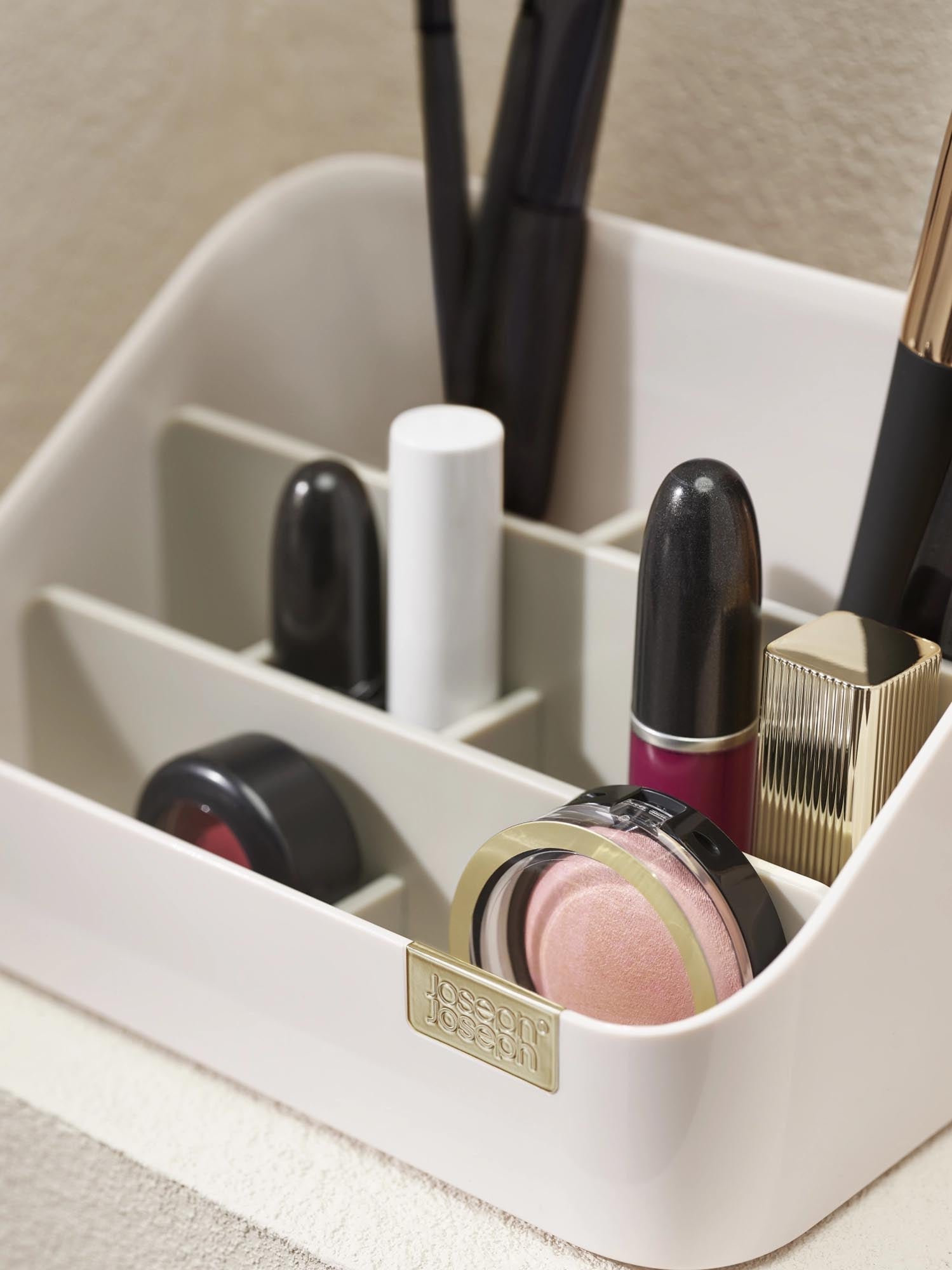Praktischer Kosmetik-Organizer von Joseph Joseph mit gestuftem Design, perfekt für Make-up und Pflege, Maße: 18x10.7x11cm.