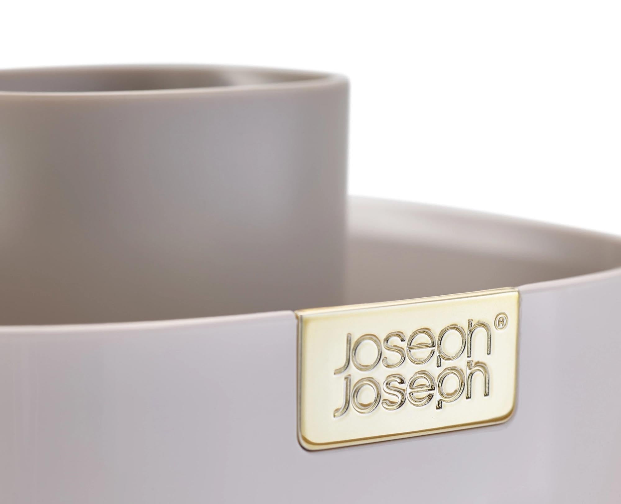 Stilvoller Pinselhalter von Joseph Joseph für optimale Organisation.