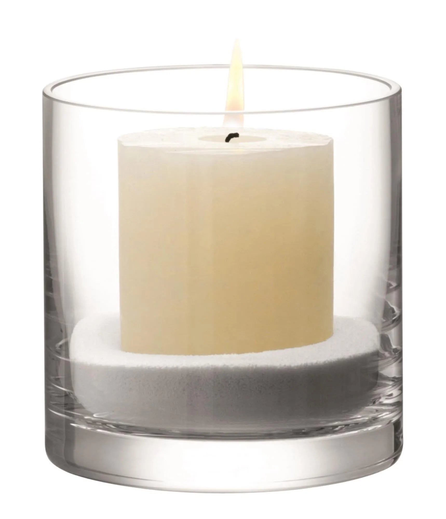Eleganter LSA Kerzenhalter aus Glas, ideal für stilvolle Dekoration.