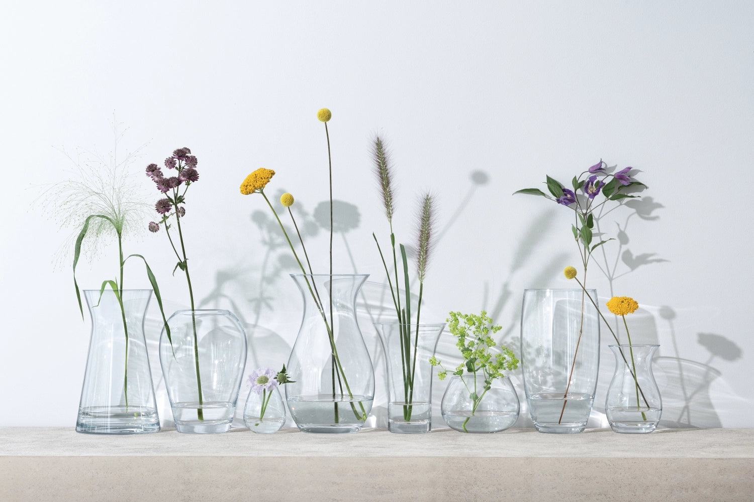 Transparente LSA Vase H25cm für stilvolle Blumenarrangements.