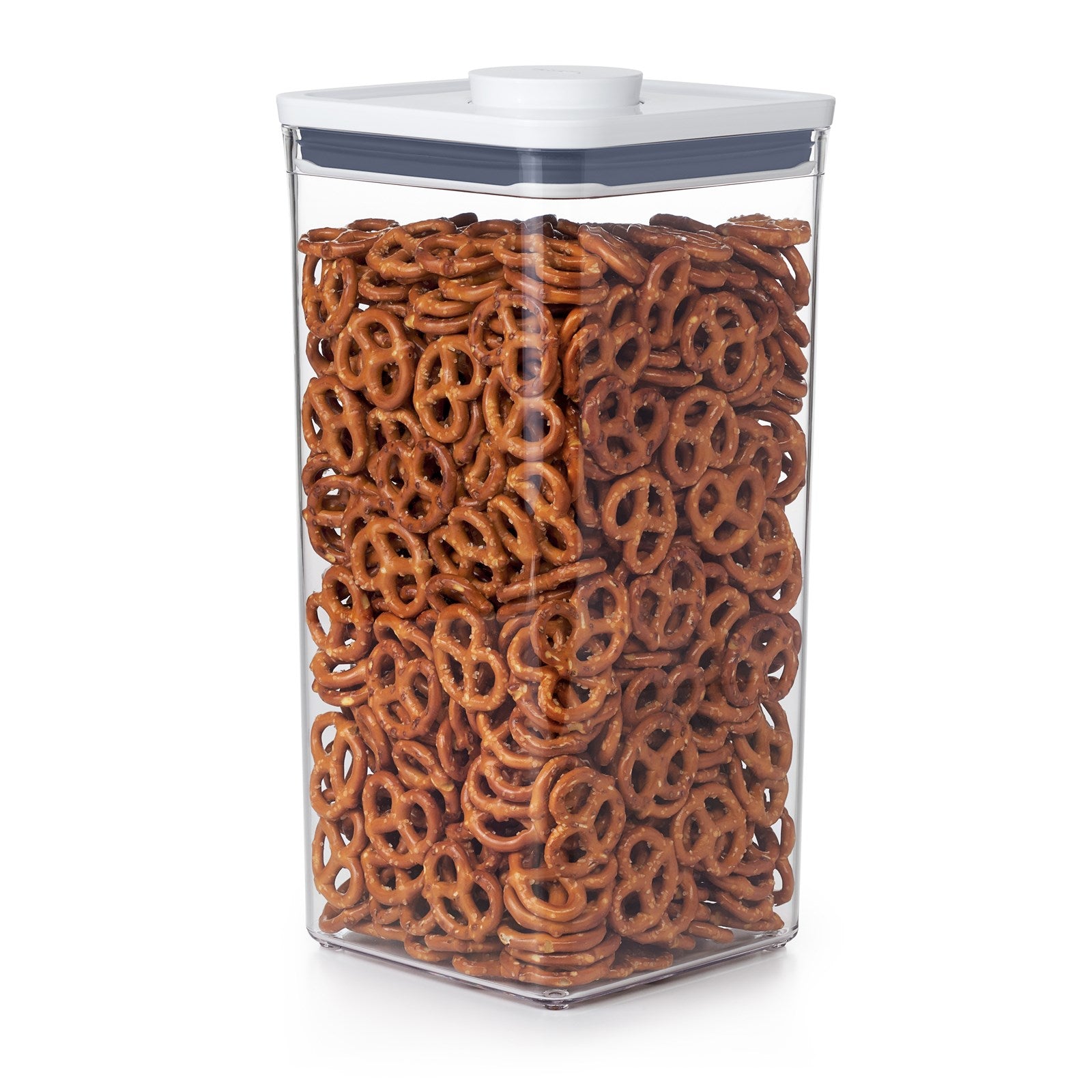 Der OXO POP 2.0 Behälter (16x16x32 cm, 5.7 l) bietet stilvolle und praktische Aufbewahrung für Ihre Lebensmittel. Robust, transparent und luftdicht.